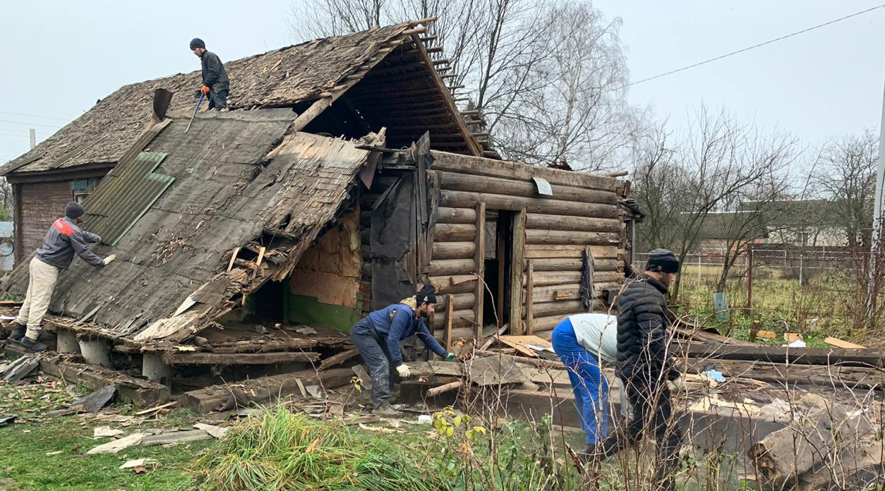 Снос и демонтаж старого дома и дачи в Пушкино с вывоз мусора и уборкой